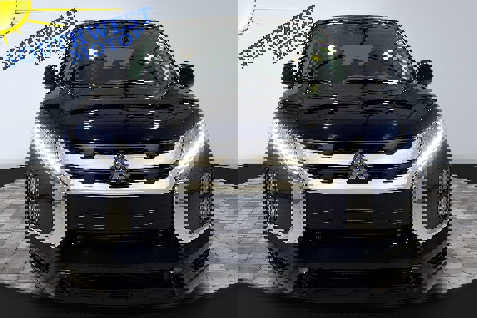 Used 2025 Mitsubishi Outlander Sport AWD image 2