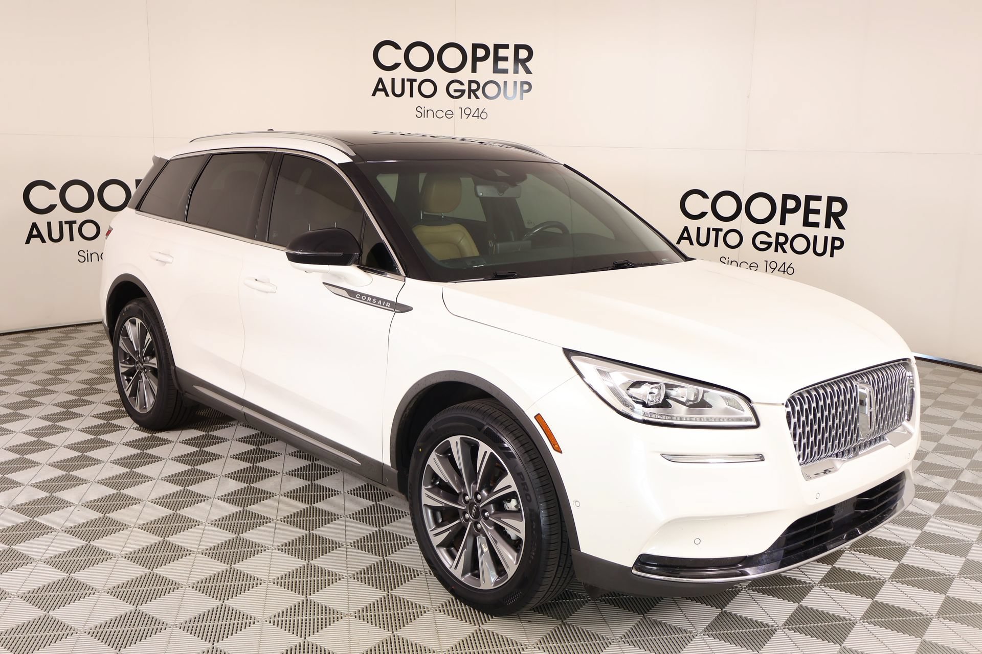 Used 2020 Lincoln Corsair Reserve w/ Equipment Group 202A AWD/4WD image 1