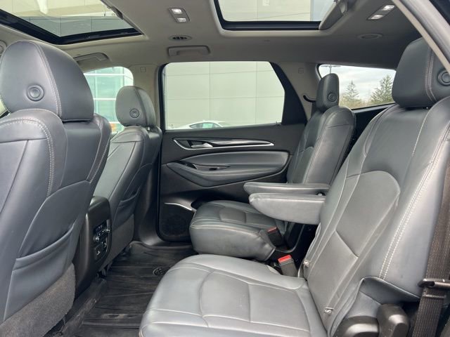 Used 2018 Buick Enclave Essence AWD/4WD image 19