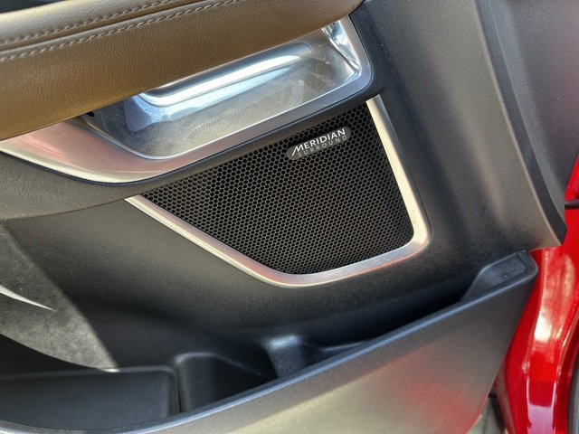 Used 2022 Jaguar E-PACE SE image 11