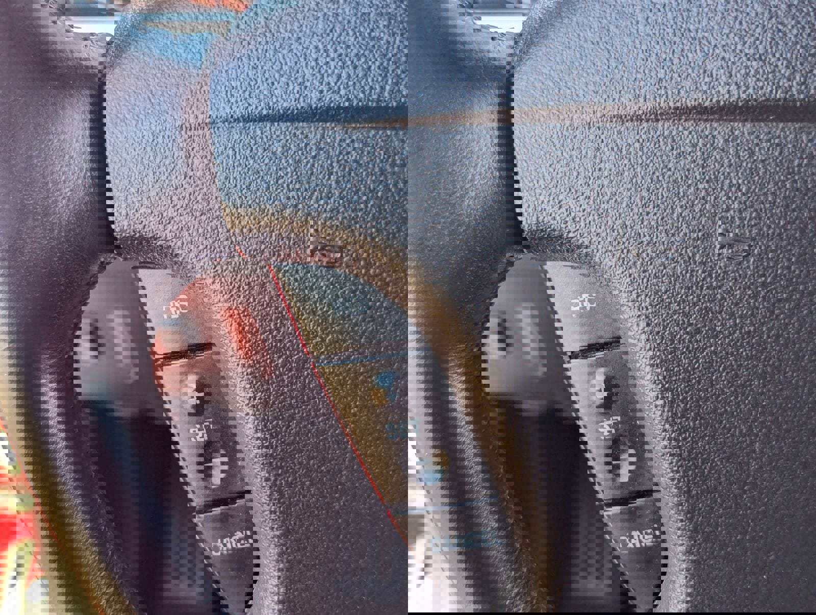 Used 2003 Ford Thunderbird image 25