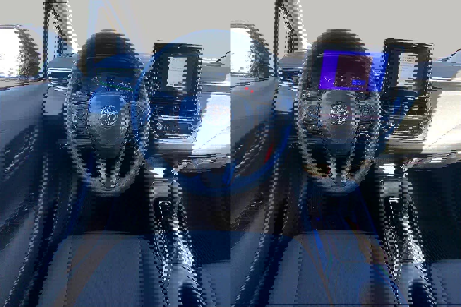 Certified 2025 Toyota Corolla LE image 5