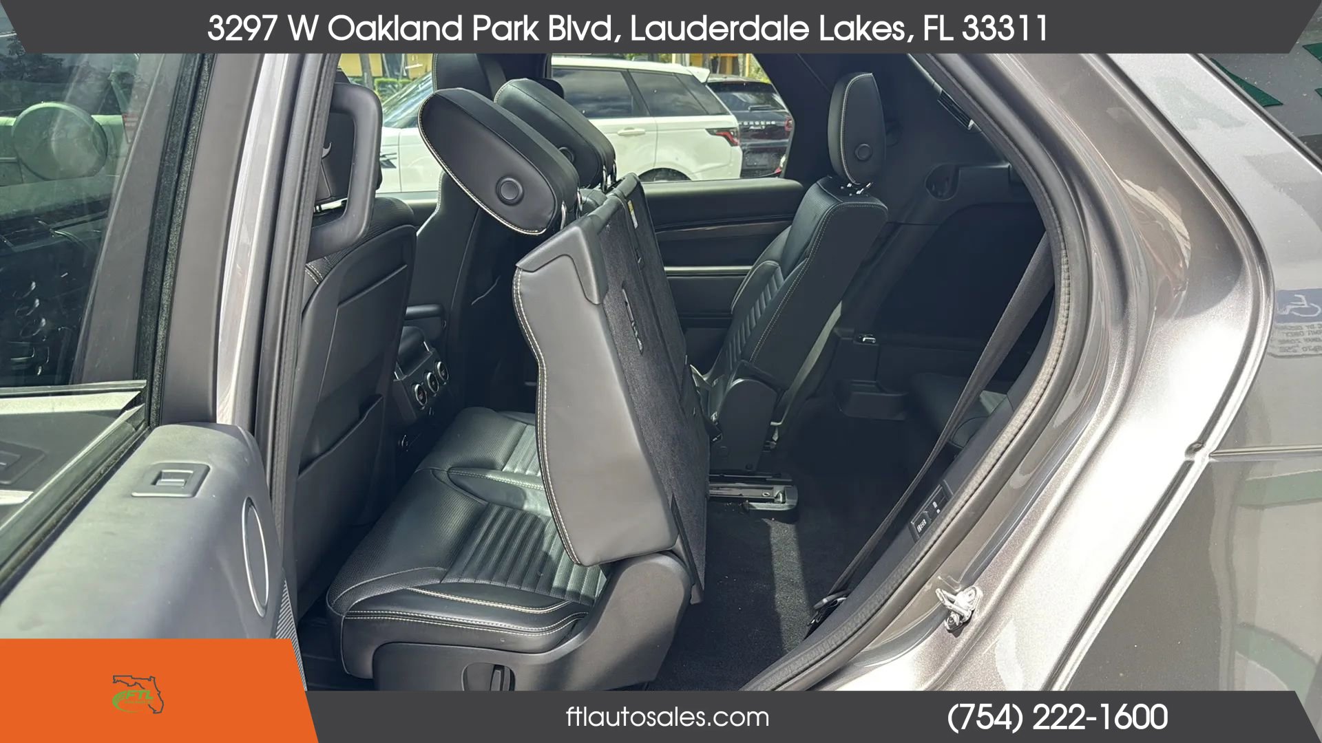 Used 2020 Land Rover Discovery HSE image 35