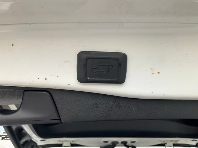 Used 2024 Toyota RAV4 XLE w/ Convenience Package FWD image 19