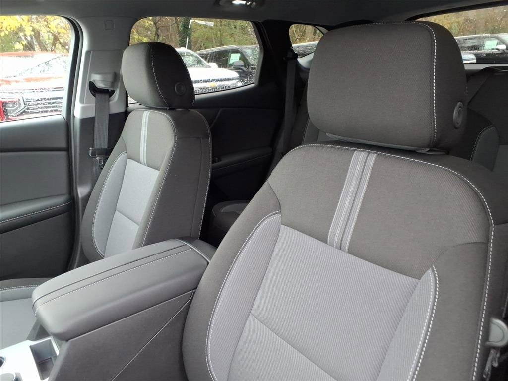 New 2025 Chevrolet Blazer LT w/ Midnight/Sport Edition image 9