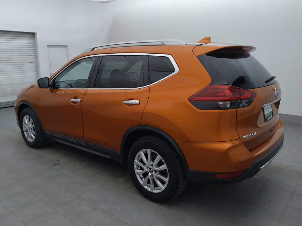 Used 2019 Nissan Rogue SV FWD image 3