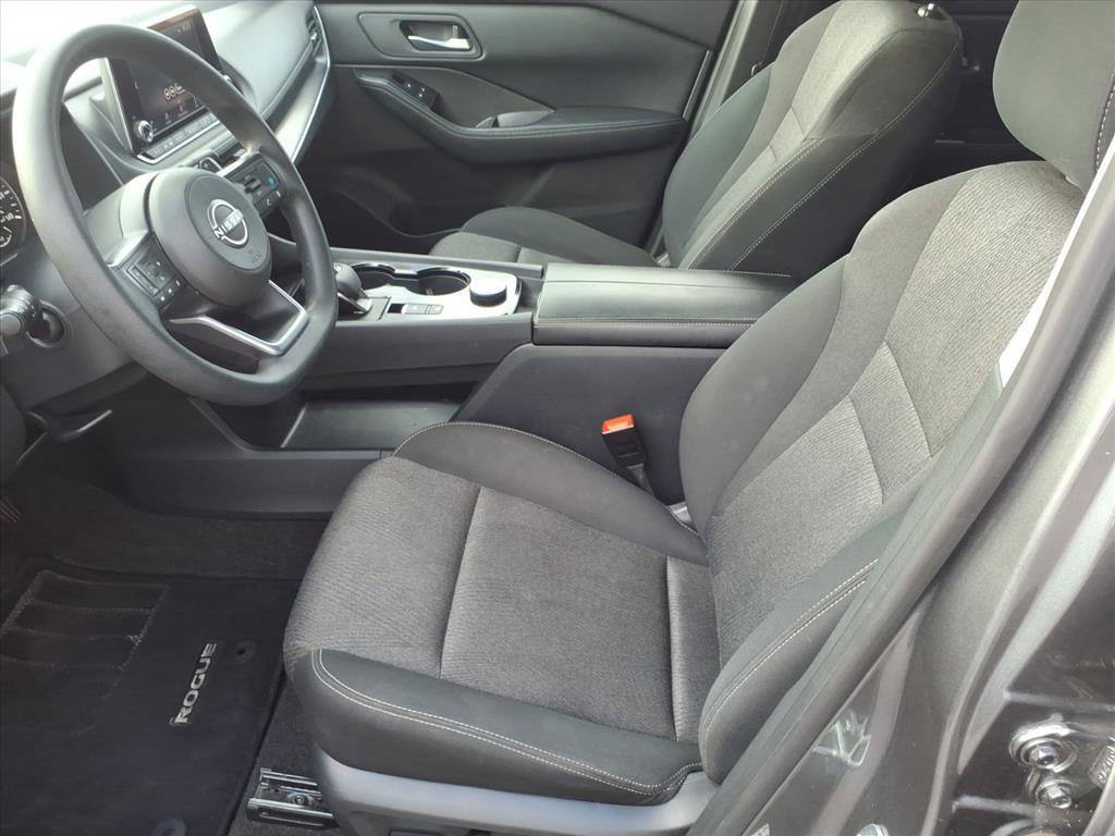 Used 2024 Nissan Rogue SV AWD/4WD image 11
