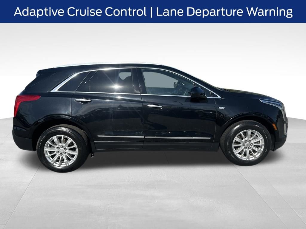 Used 2017 Cadillac XT5 FWD image 6