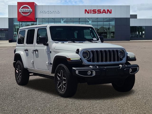 Used 2025 Jeep Wrangler Unlimited Sahara AWD/4WD video 1