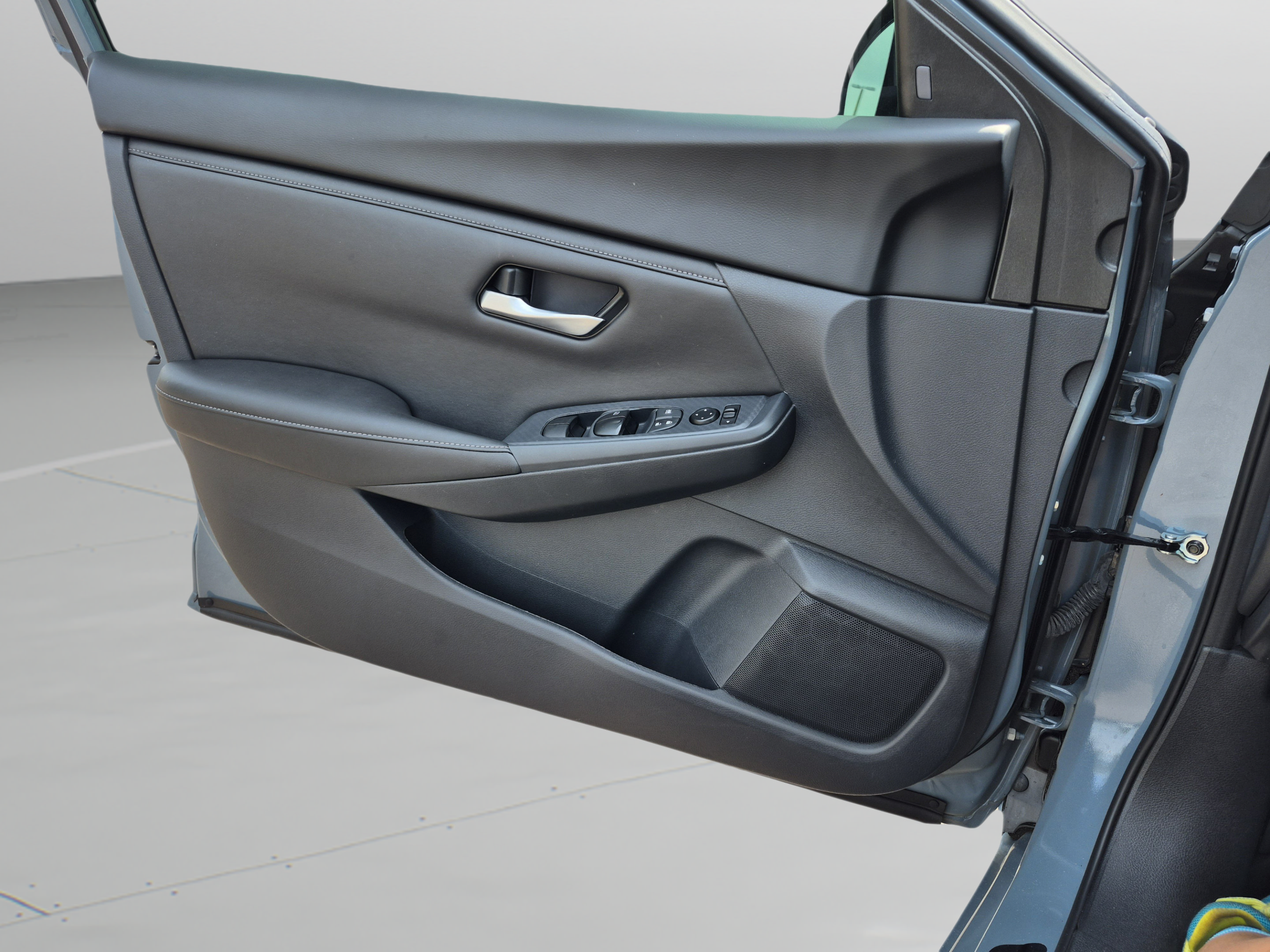 Certified 2024 Nissan Sentra SV w/ All-Weather Package FWD image 23