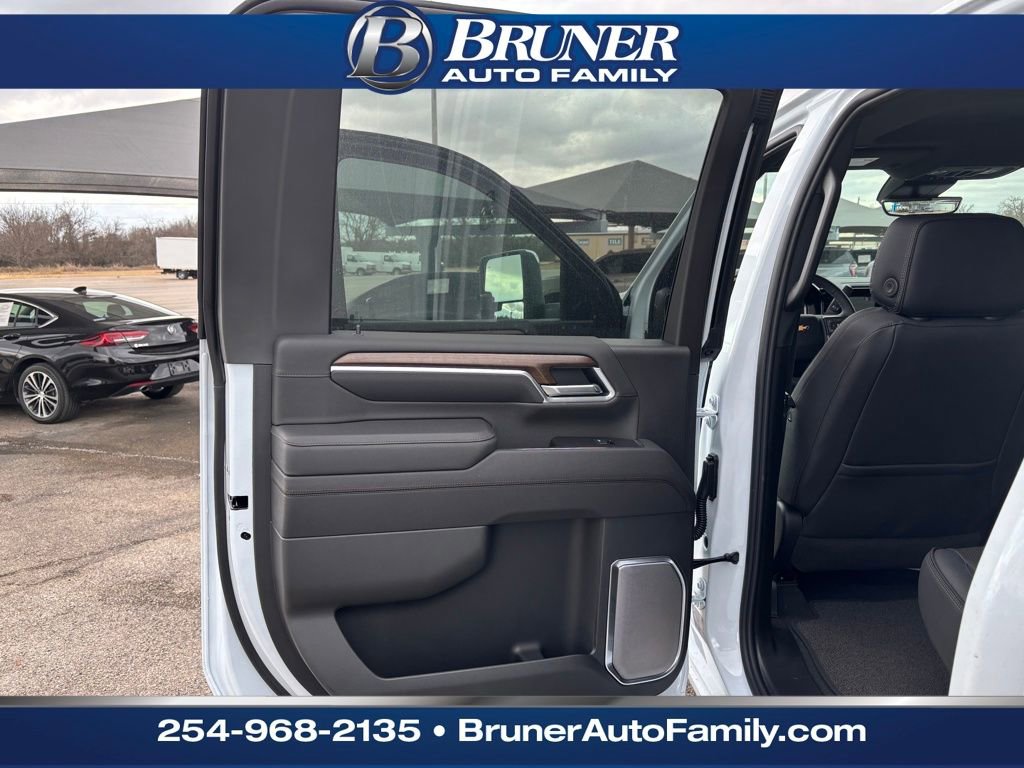 New 2026 Chevrolet Silverado 3500 High Country w/ Technology Package image 13