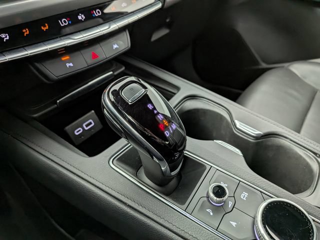 Certified 2025 Cadillac XT4 Premium Luxury FWD image 17