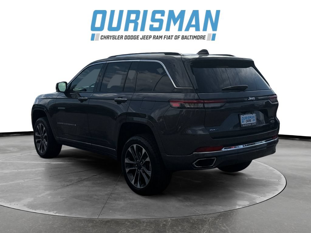 Used 2023 Jeep Grand Cherokee Overland AWD/4WD image 4