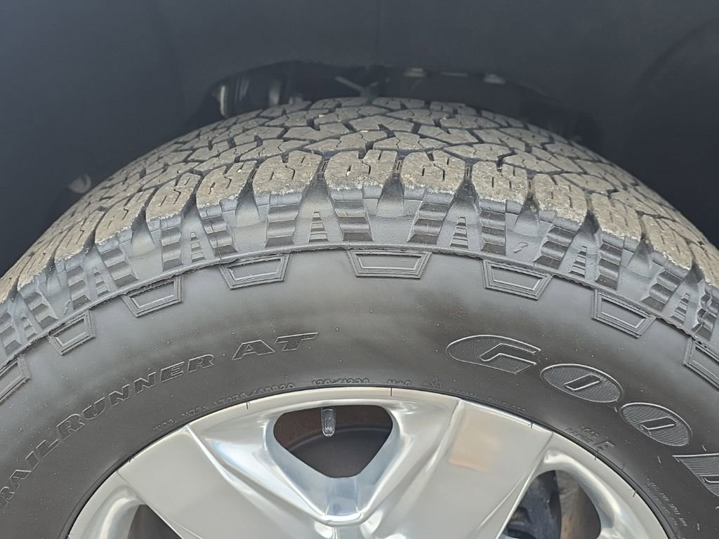 Used 2023 Chevrolet Silverado 2500 LTZ AWD/4WD image 13
