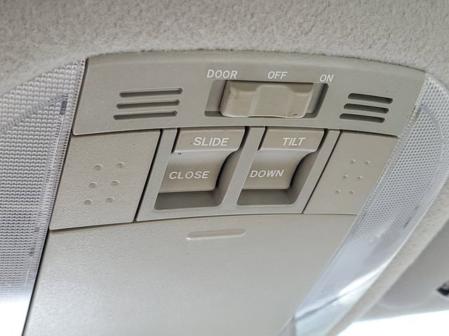 Used 2010 Toyota Corolla LE FWD image 24