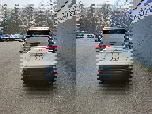 Used 2023 Toyota RAV4 XLE w/ Convenience Package image 8