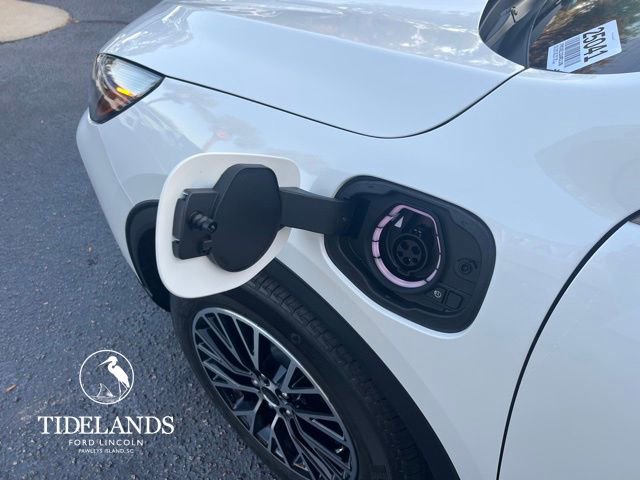 New 2025 Ford Escape SE w/ Class II Trailer Tow Package image 14