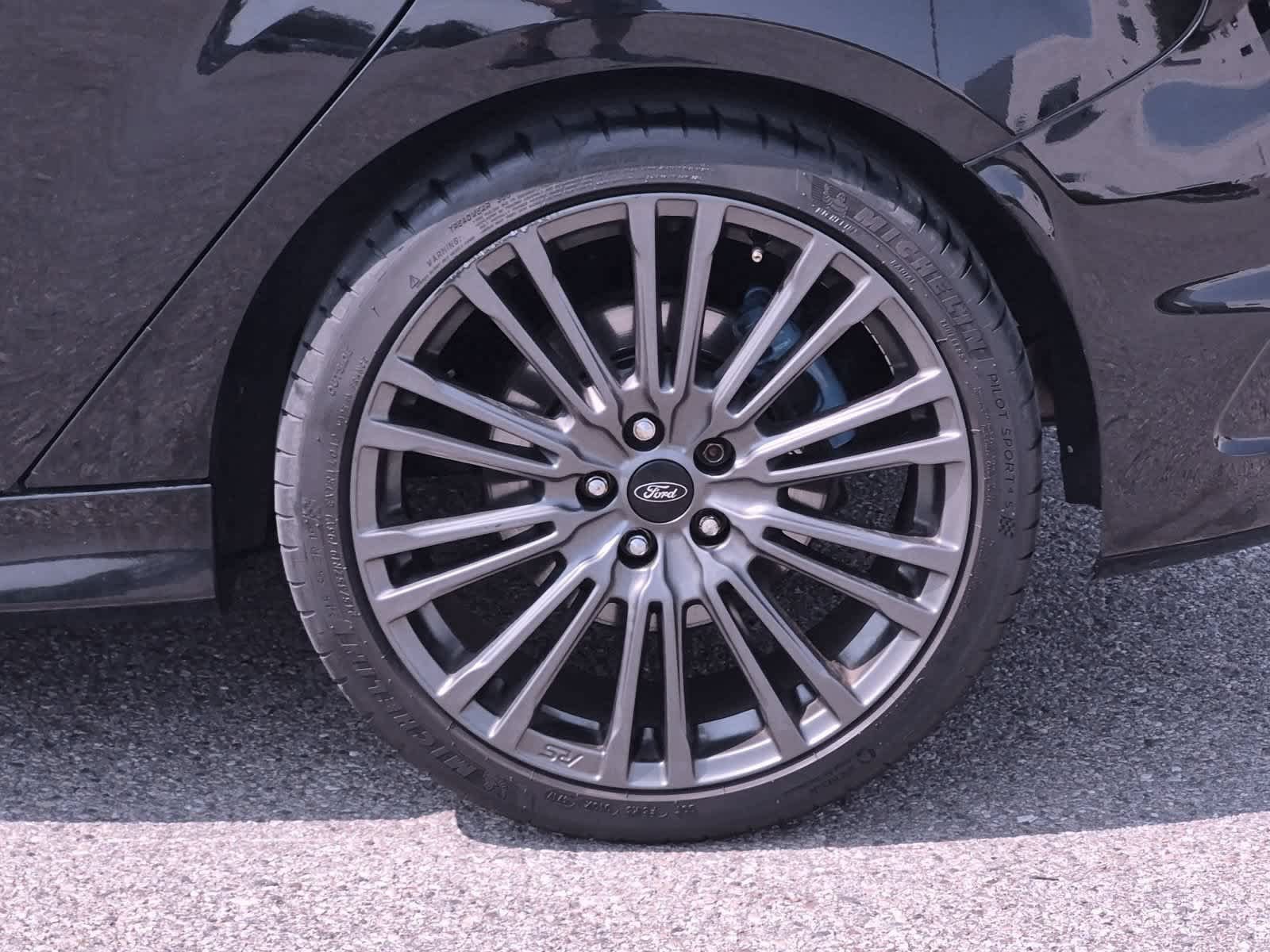 Used 2017 Ford Focus RS AWD/4WD image 14