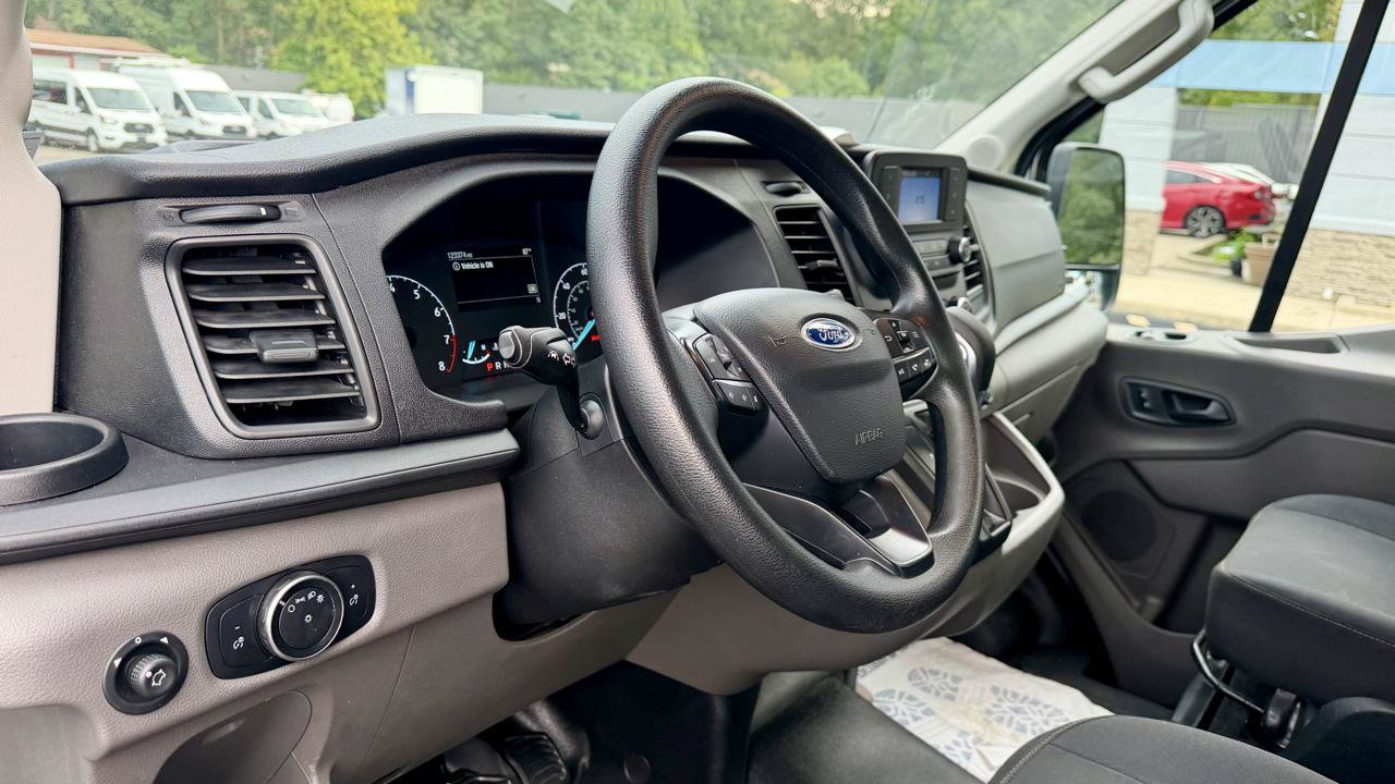 Used 2020 Ford Transit 150 XL RWD image 17