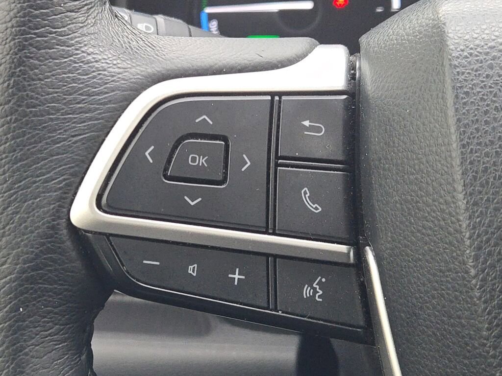 Used 2023 Toyota Sienna XLE image 34