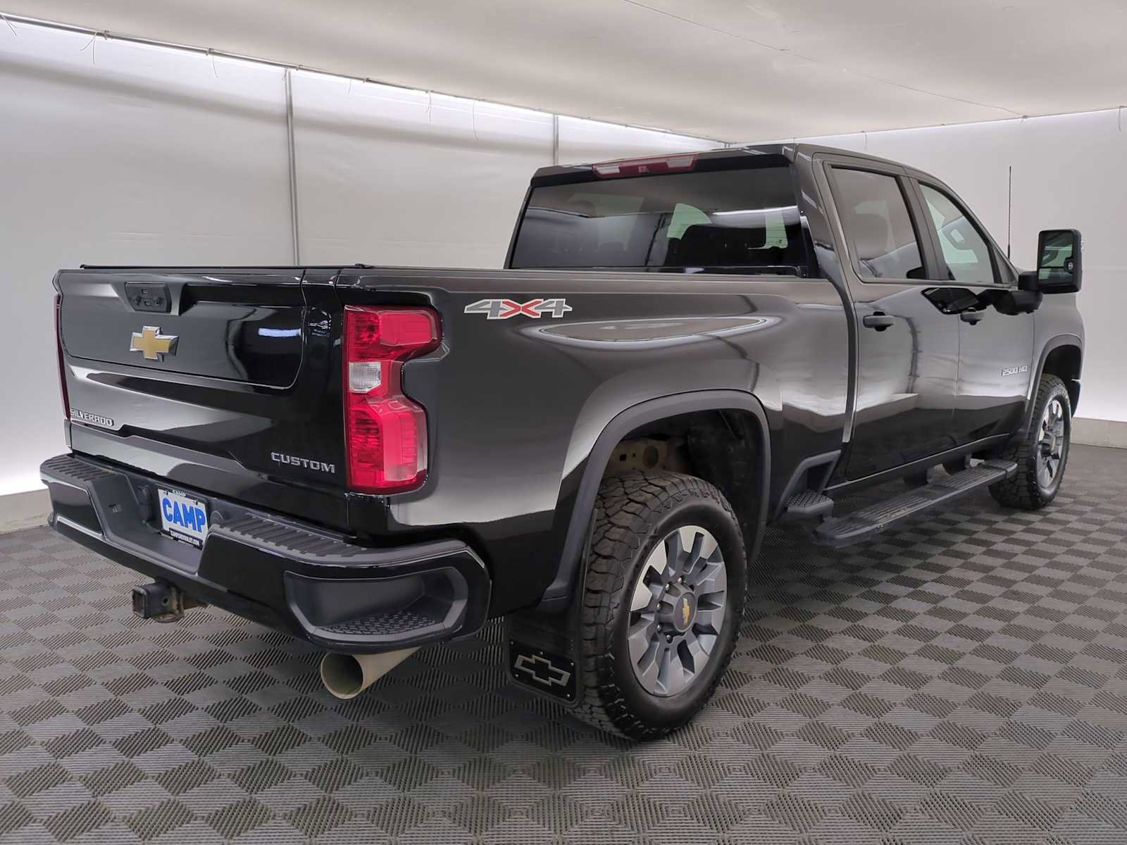 Used 2023 Chevrolet Silverado 2500 Custom w/ Custom Value Package image 6