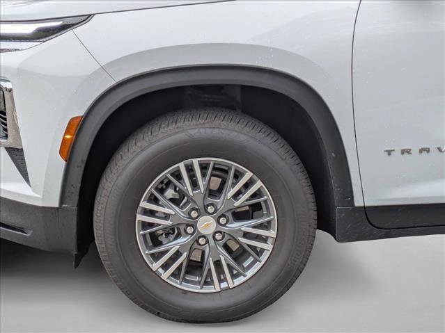 Used 2026 Chevrolet Traverse LT FWD image 14