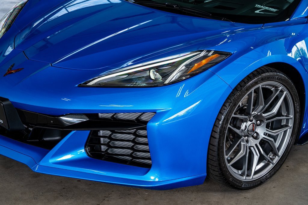 Used 2025 Chevrolet Corvette Z06 w/ Battery Protection Package image 12