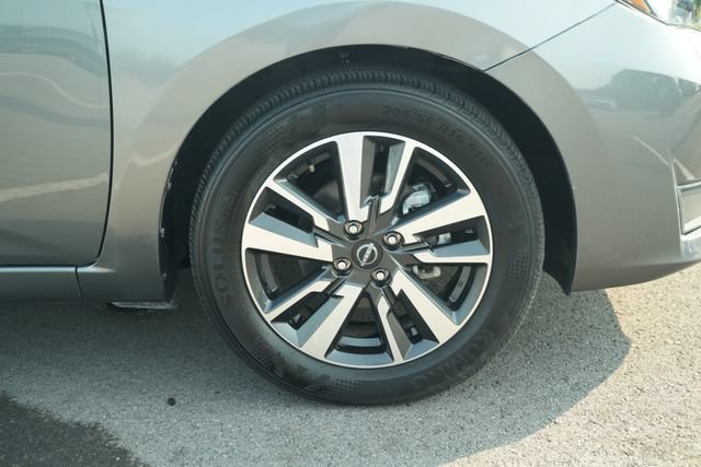 Used 2025 Nissan Versa SV FWD image 45