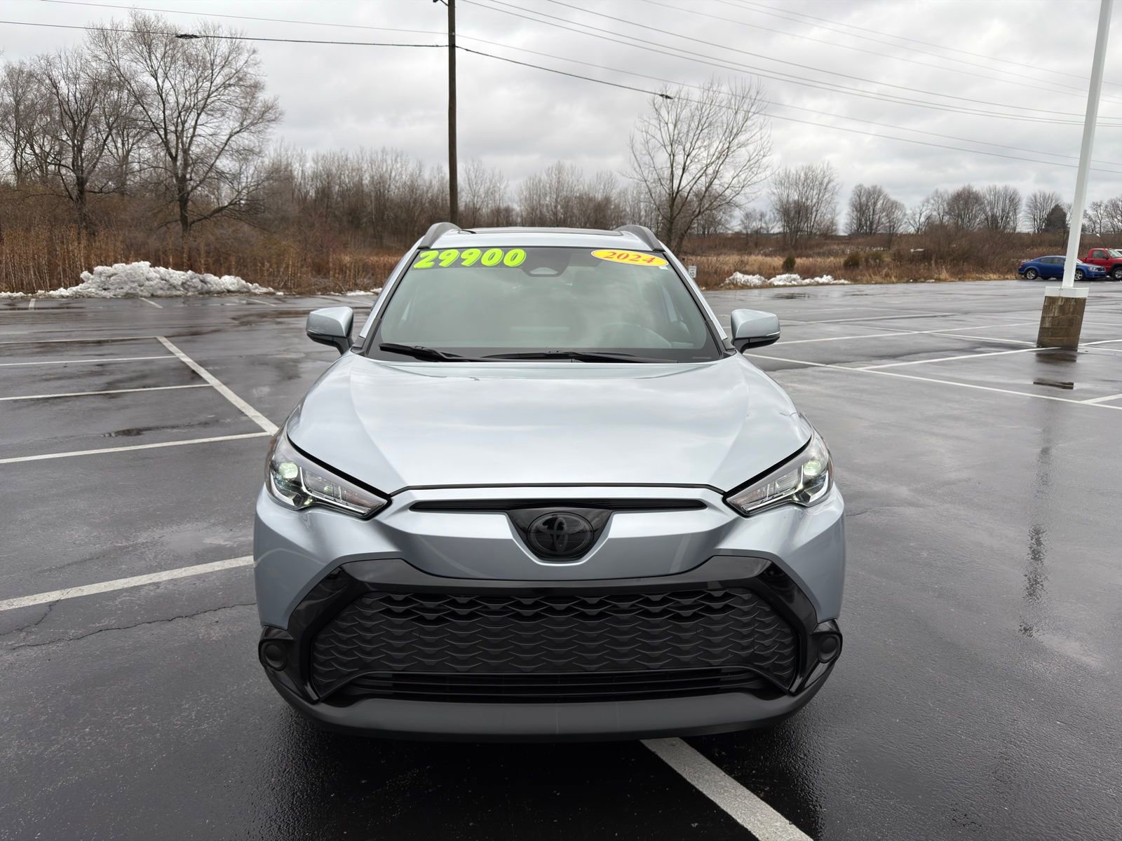 Used 2024 Toyota Corolla Cross SE image 9