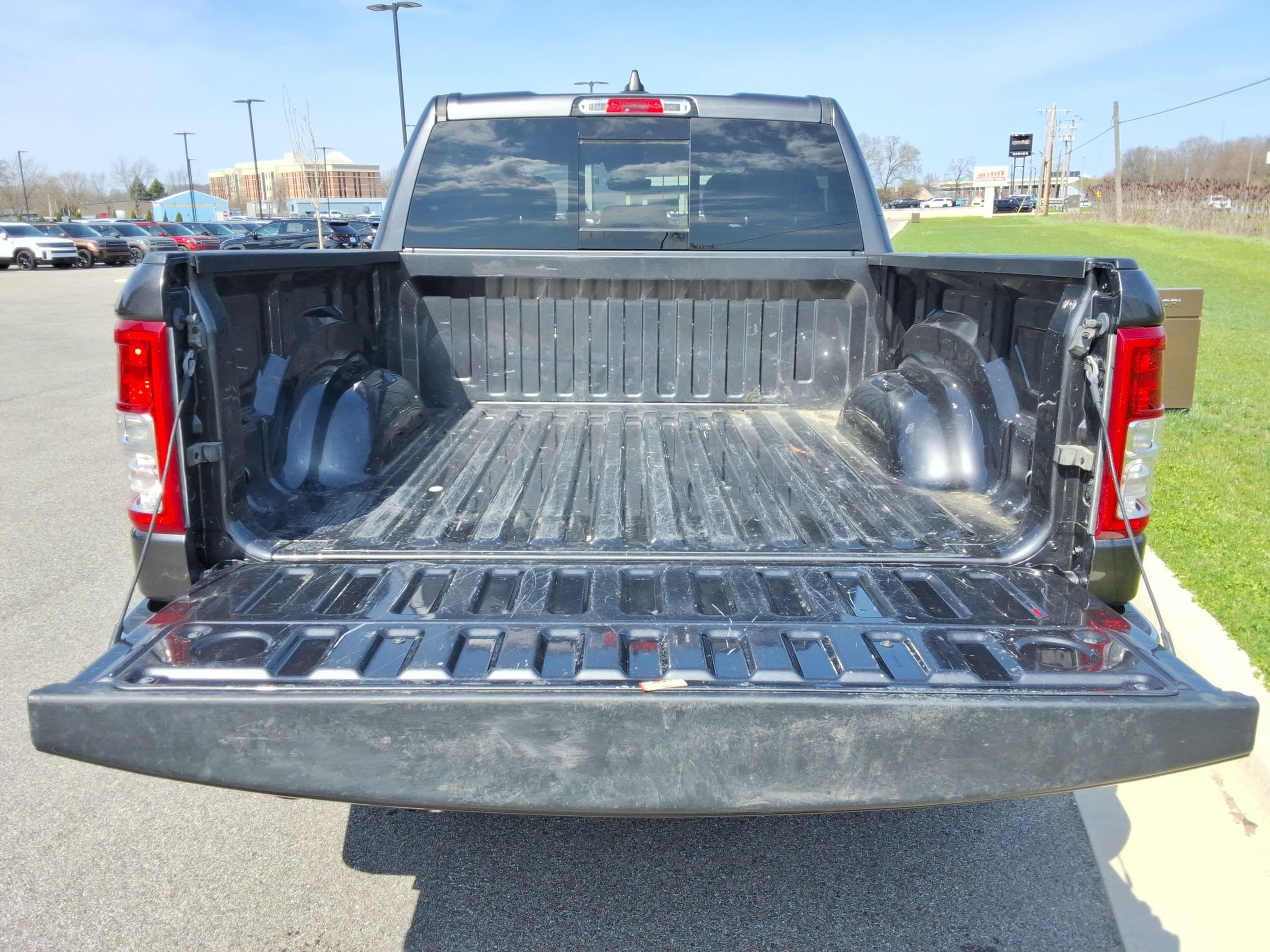 Used 2022 RAM 1500 Big Horn AWD/4WD image 31