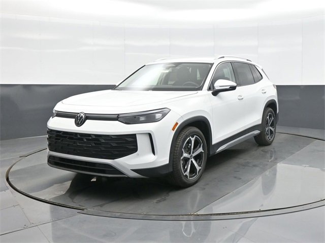 New 2026 Volkswagen Tiguan SE image 3