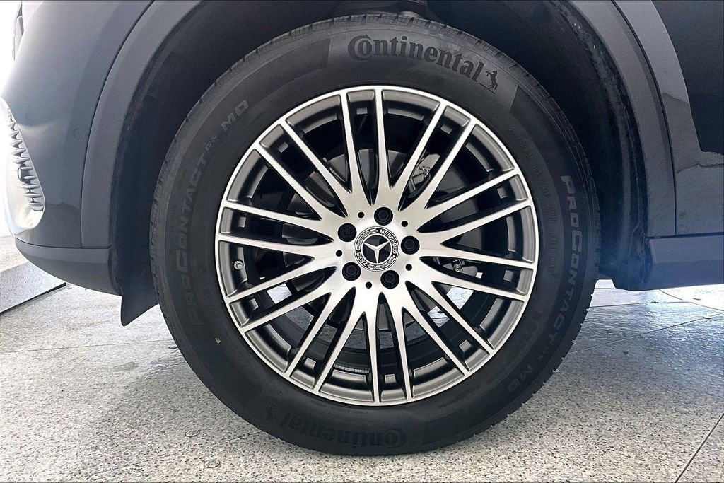 Used 2024 Mercedes-Benz GLC 300 image 12