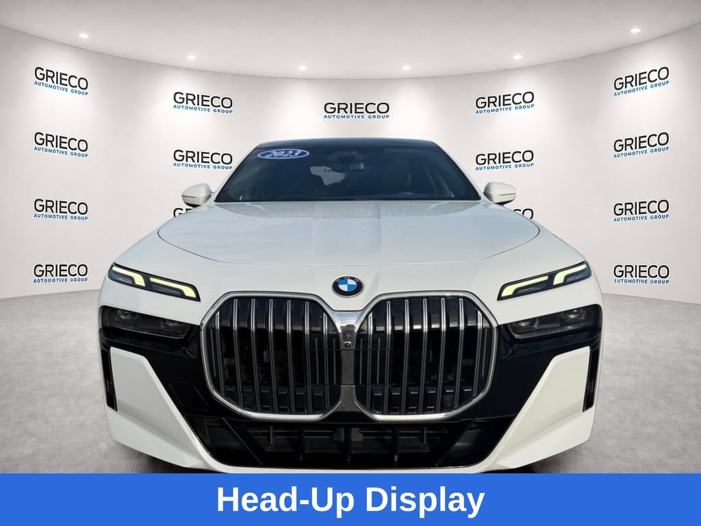 Used 2023 BMW 760i xDrive AWD/4WD image 2