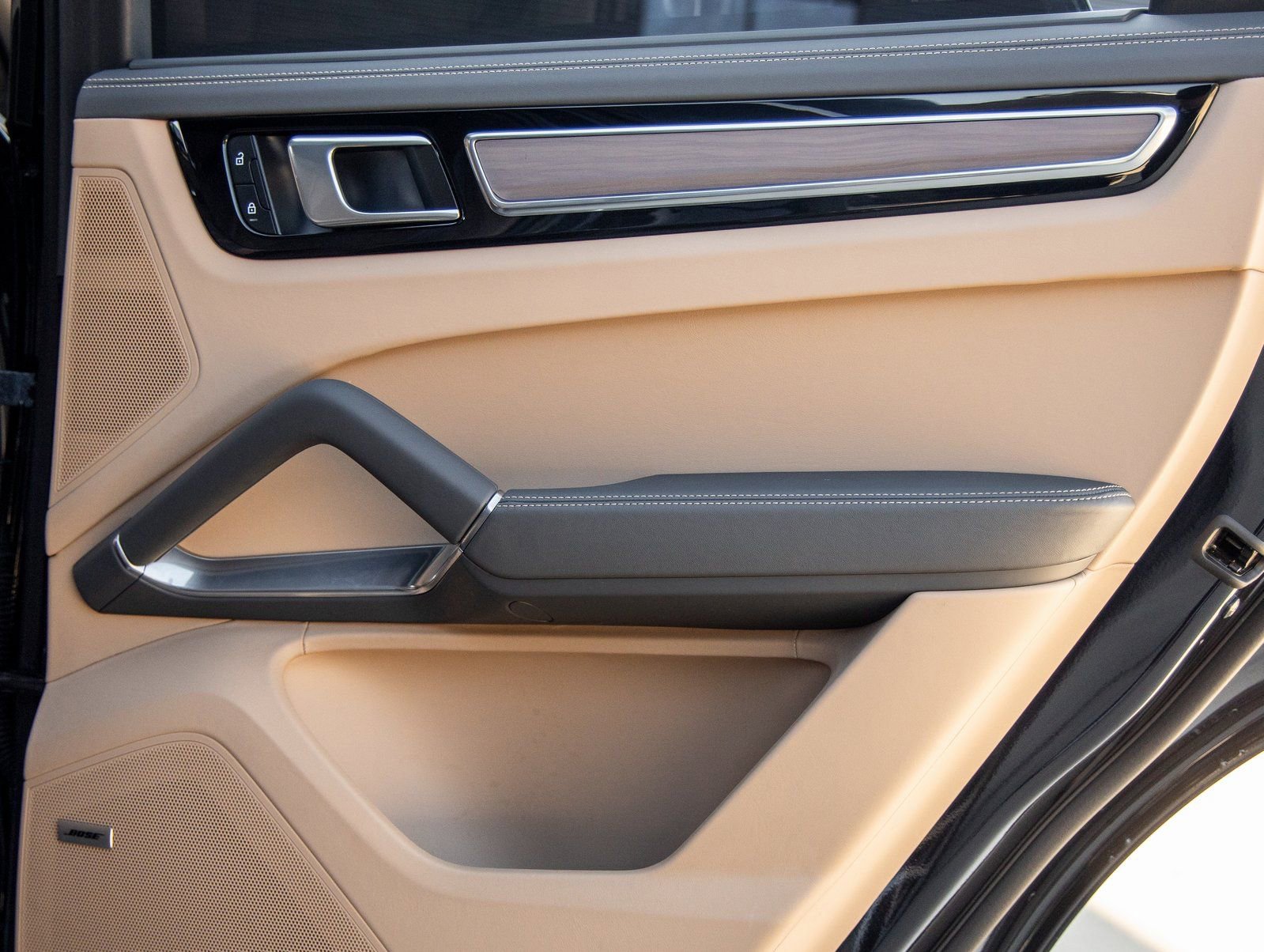 Certified 2023 Porsche Cayenne Turbo image 39