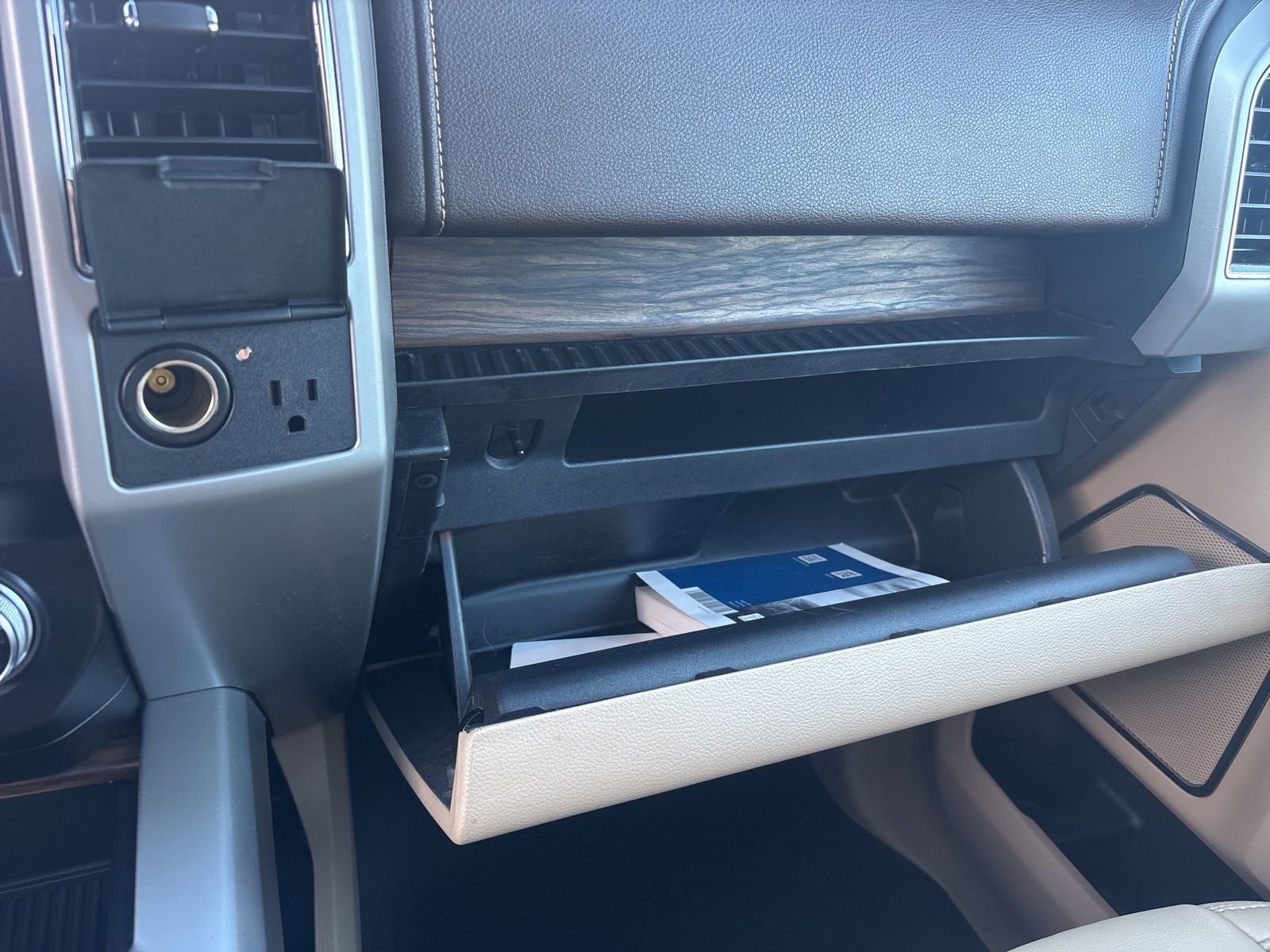 Used 2020 Ford F150 Lariat w/ Equipment Group 502A Luxury image 34