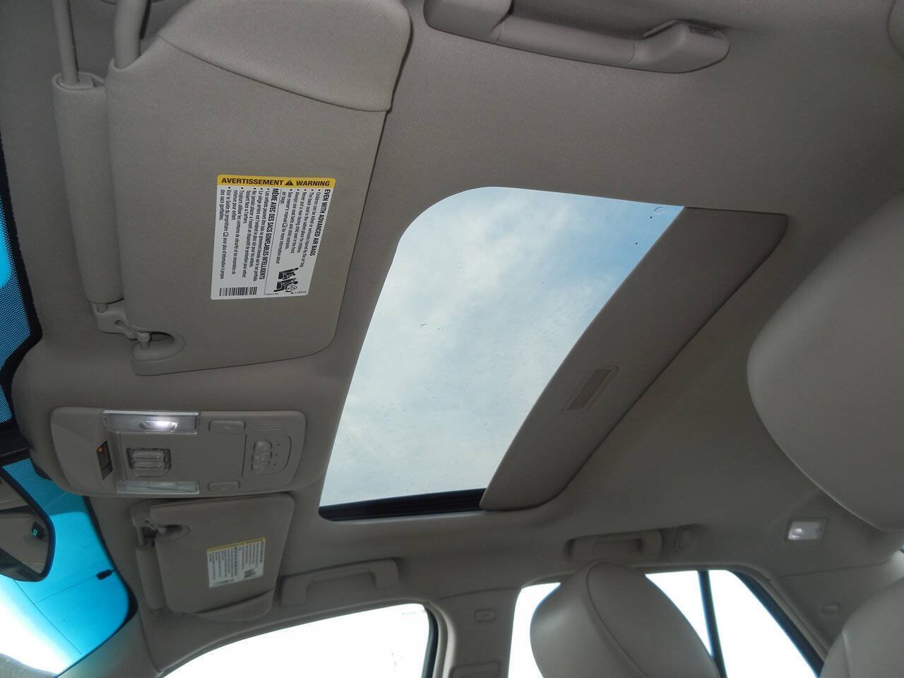 Used 2009 Cadillac DTS FWD image 4