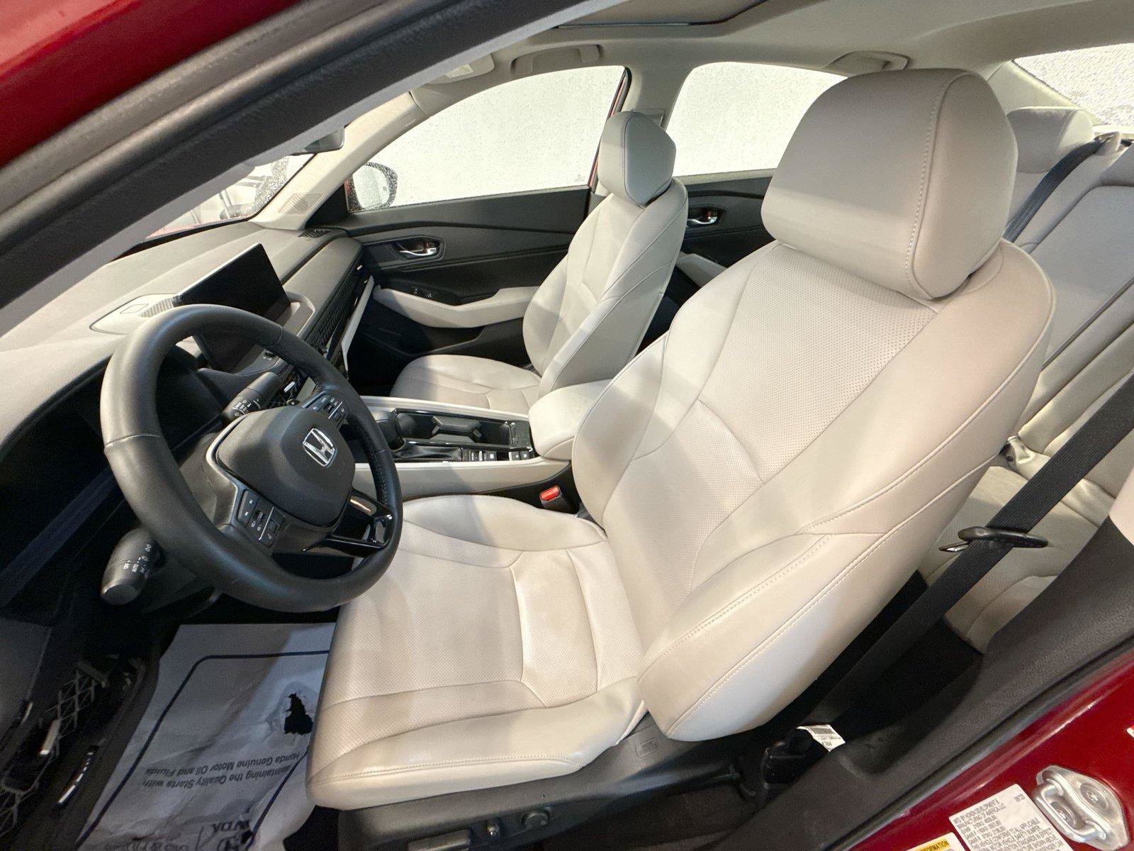 Used 2023 Honda Accord EX-L image 13