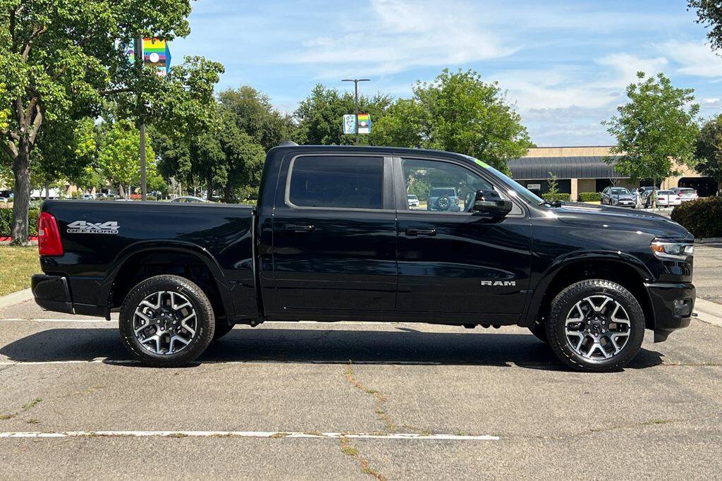 New 2026 RAM 1500 Laramie w/ Sport Appearance Package AWD/4WD image 3