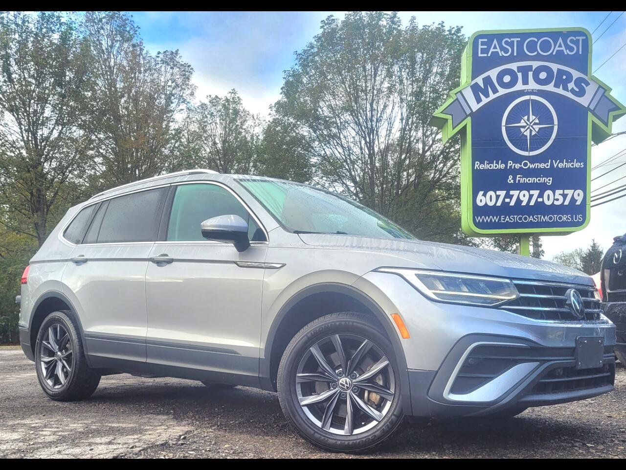 Used 2022 Volkswagen Tiguan SE
