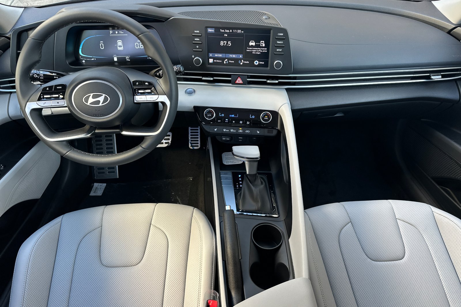 New 2026 Hyundai Elantra SEL Sport FWD image 14