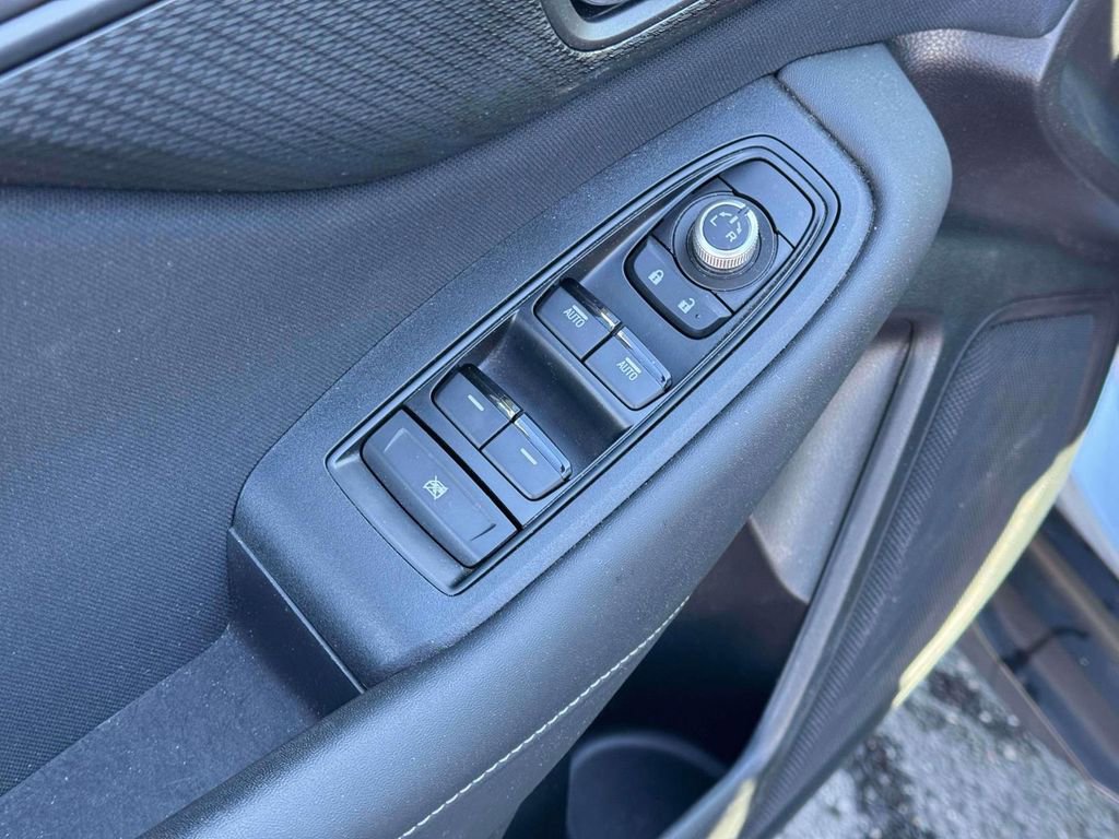 Used 2023 Subaru Outback Premium image 16