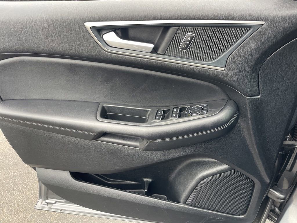 Used 2024 Ford Edge SEL image 24
