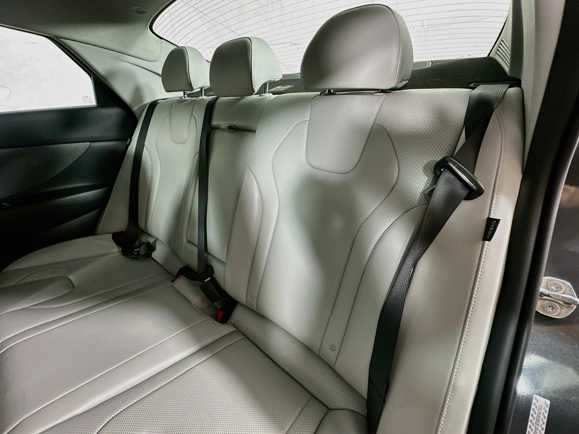 Certified 2024 Hyundai Elantra Limited FWD image 25