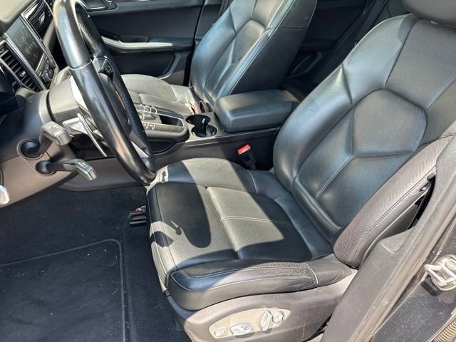 Used 2017 Porsche Macan AWD/4WD image 9