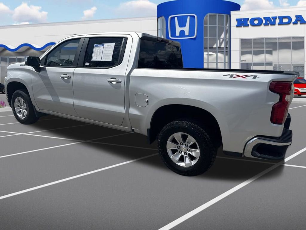Used 2021 Chevrolet Silverado 1500 LT w/ Bed Protection Package image 6