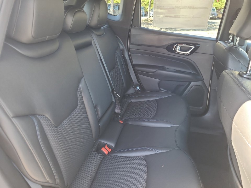 New 2026 Jeep Compass Latitude image 29