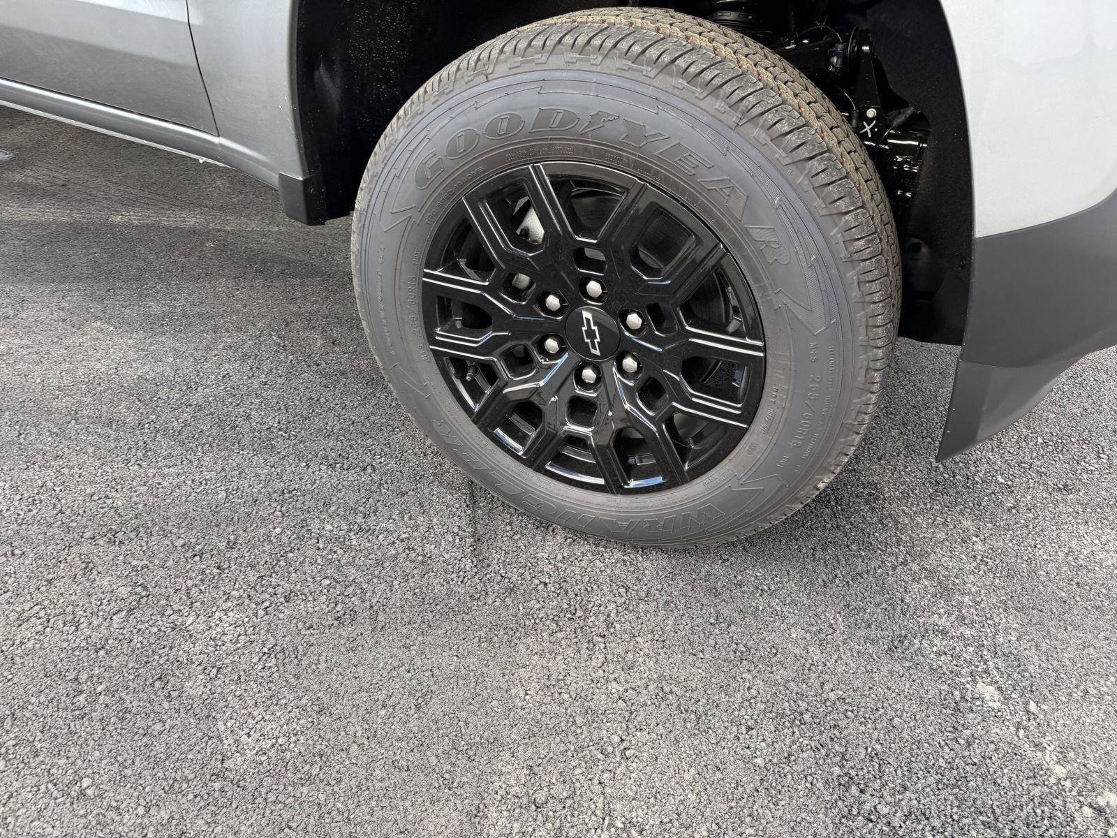 New 2026 Chevrolet Colorado W/T image 9