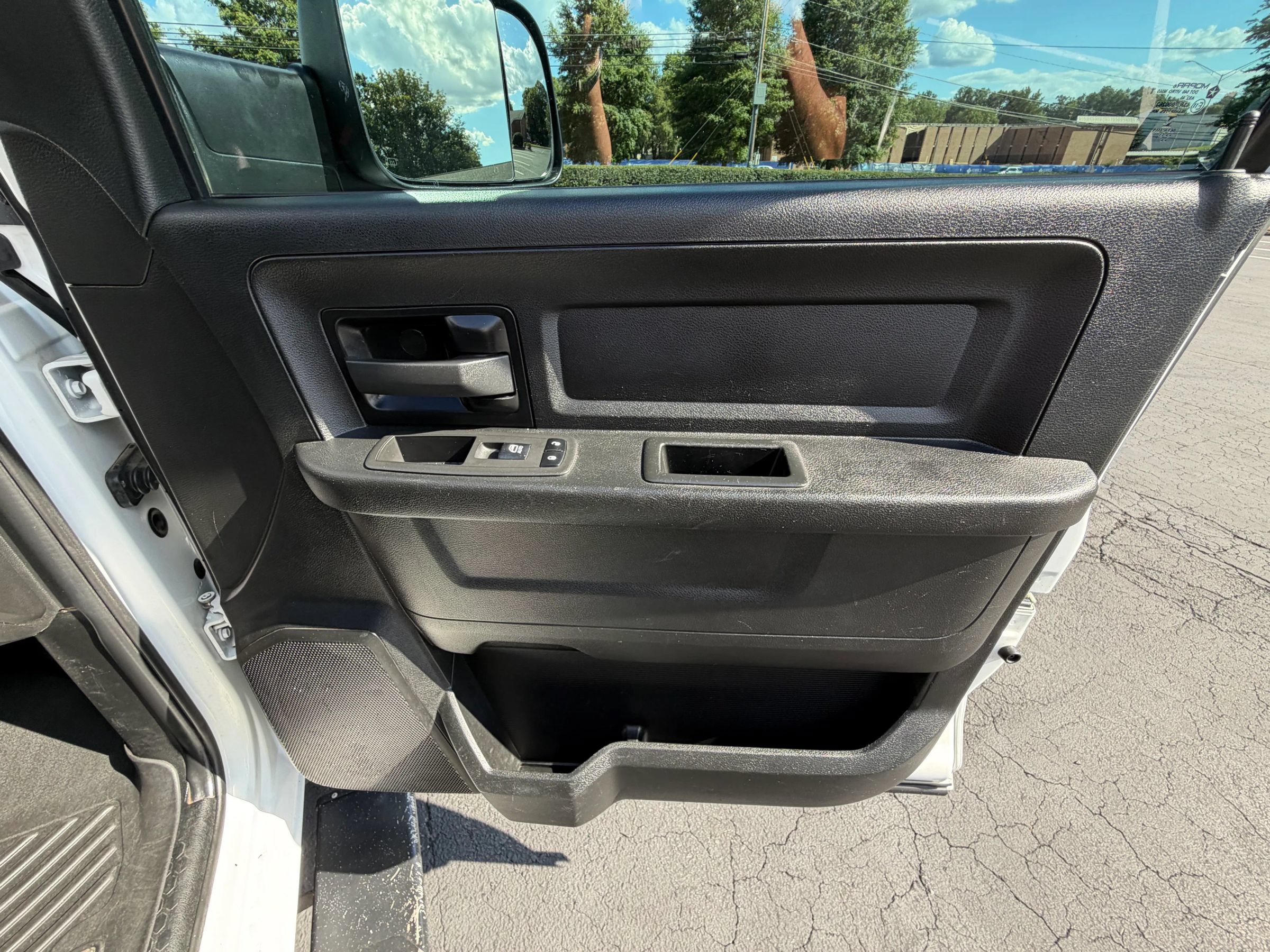 Used 2021 RAM 4500 Tradesman w/ Chrome Appearance Group AWD/4WD image 23