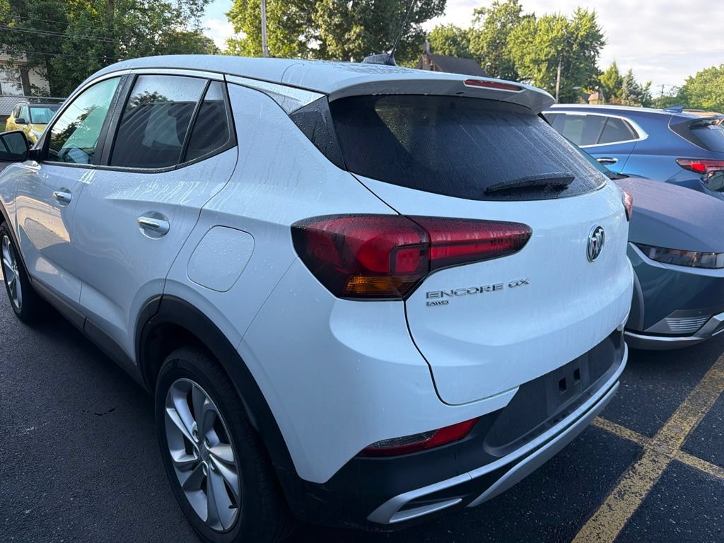 Used 2022 Buick Encore GX Preferred w/ Cold Weather Comfort Package AWD/4WD image 11