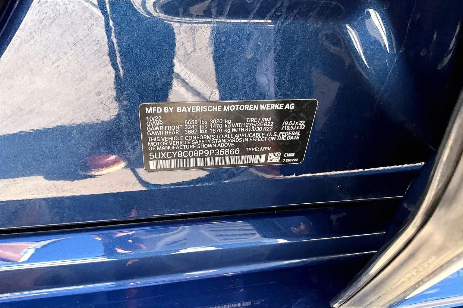 Used 2023 BMW X6 M50i w/ Executive Package AWD/4WD image 32